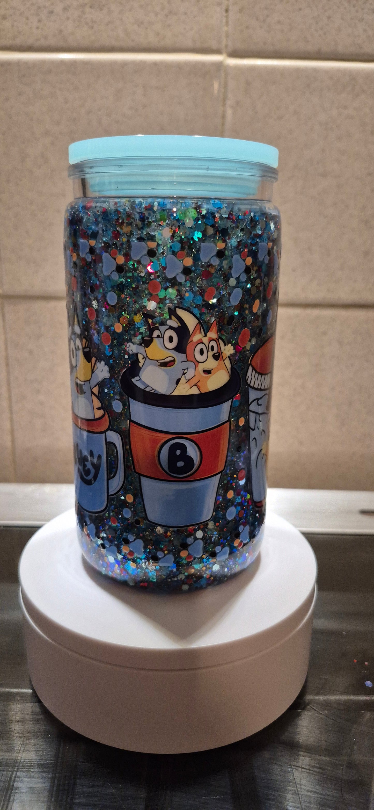 Pre-made snowglobes